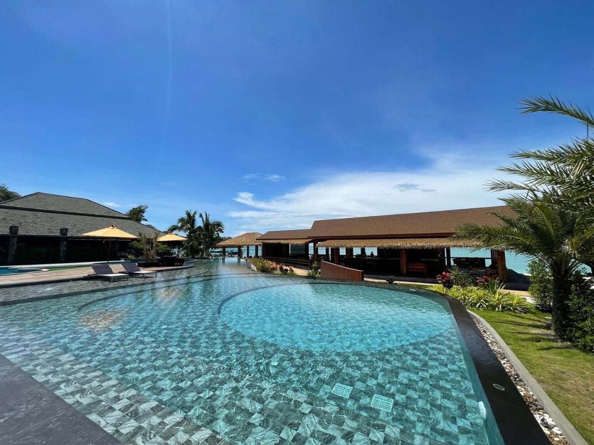 U Rip Resort Phi Phi Hotel Exterior photo